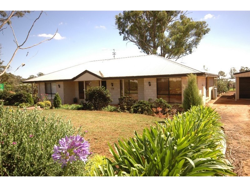 16 Kennedy Street, Cabarlah QLD 4352