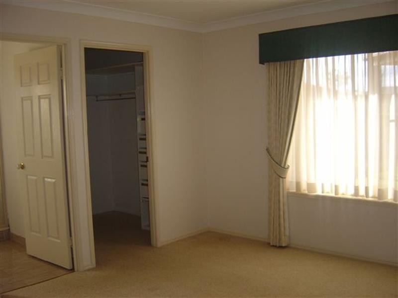 6 Audrey Court, Middle Ridge QLD 4350