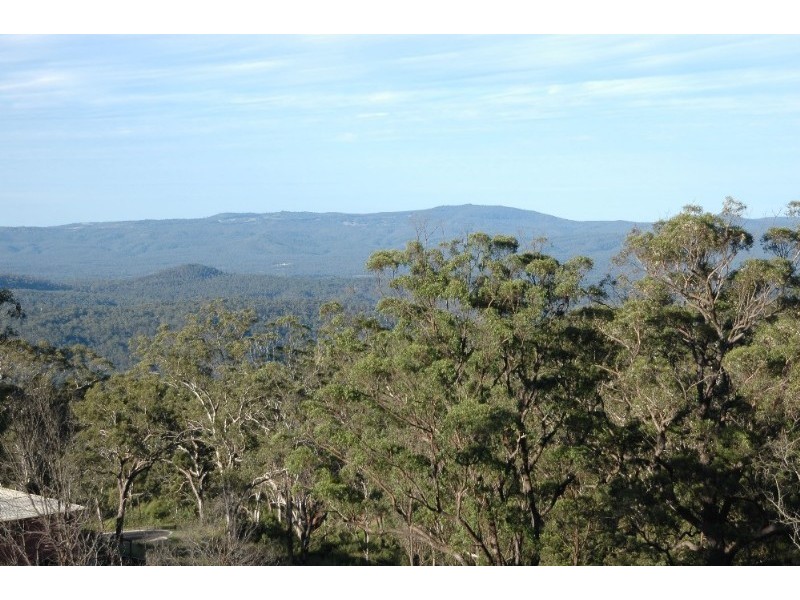 1 Windemere Terrace, Mount Lofty QLD 4350