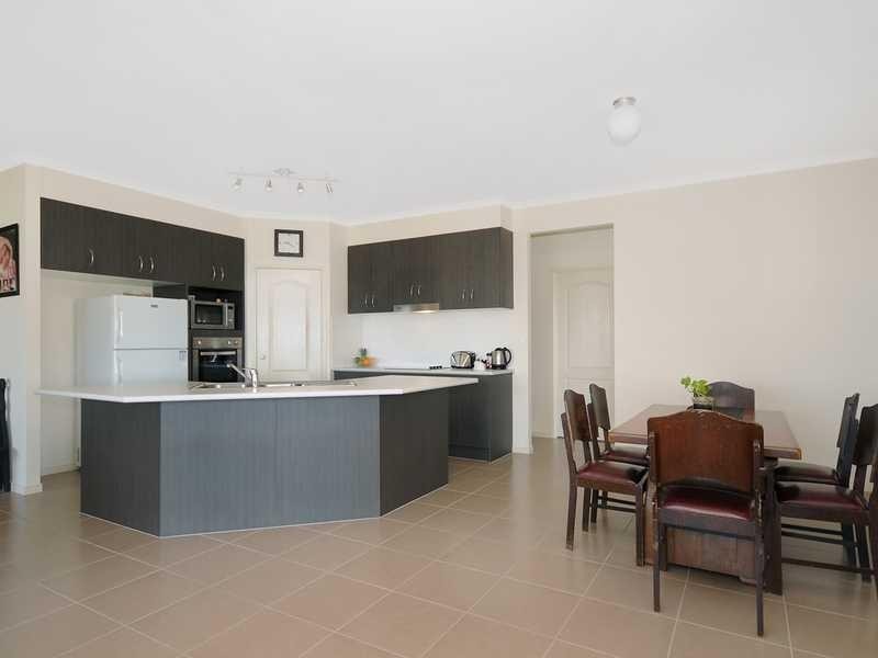 61 Hilltop Drive, Gowrie Junction QLD 4352