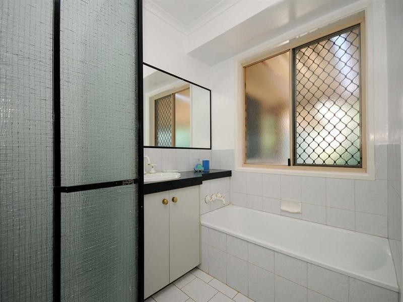 4 Highfields Road, Highfields QLD 4352