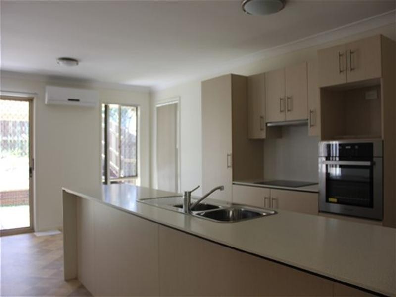 10 Flynn Street, Harlaxton QLD 4350