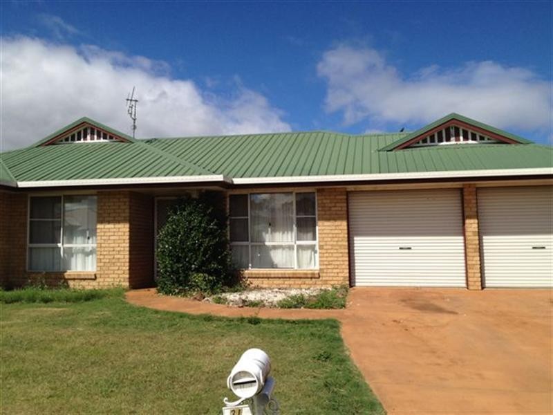 31 Belclaire Drive, Westbrook QLD 4350