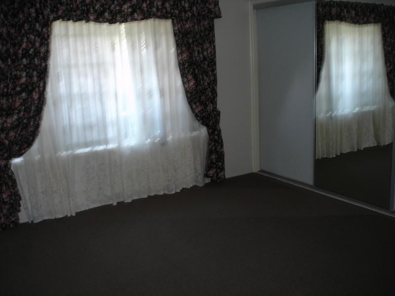 2 Smythe Street, Kearneys Spring QLD 4350