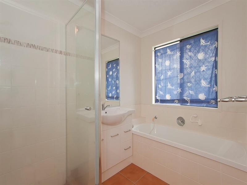 589 Hume Street, Kearneys Spring QLD 4350