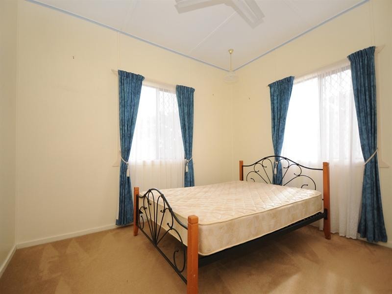 28 McIntyre Street, Centenary Heights QLD 4350