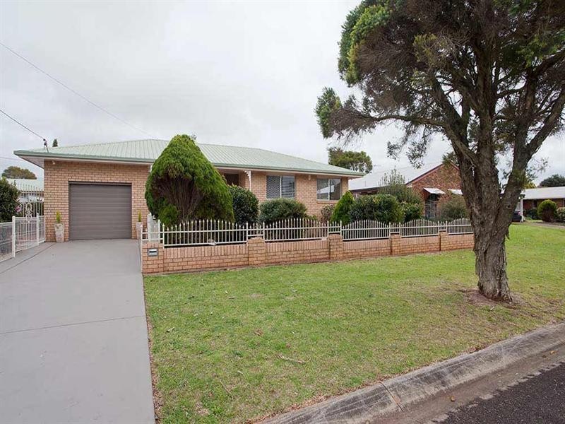 23 Smythe Street, Kearneys Spring QLD 4350