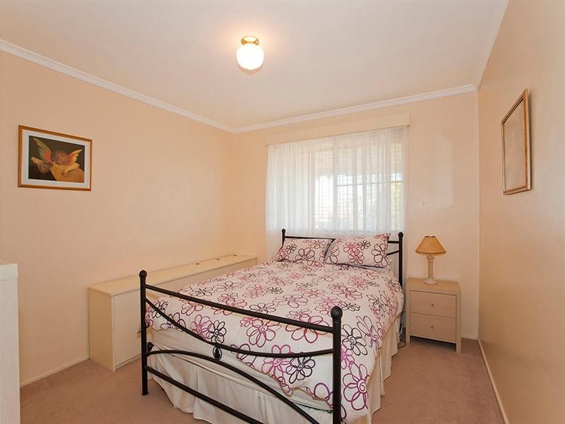 12 Milton Street, Kearneys Spring QLD 4350