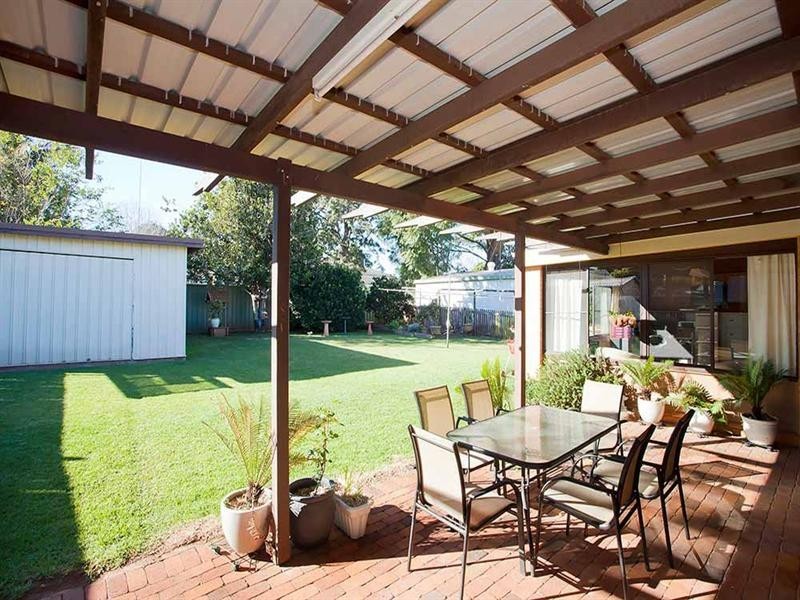 12 Milton Street, Kearneys Spring QLD 4350