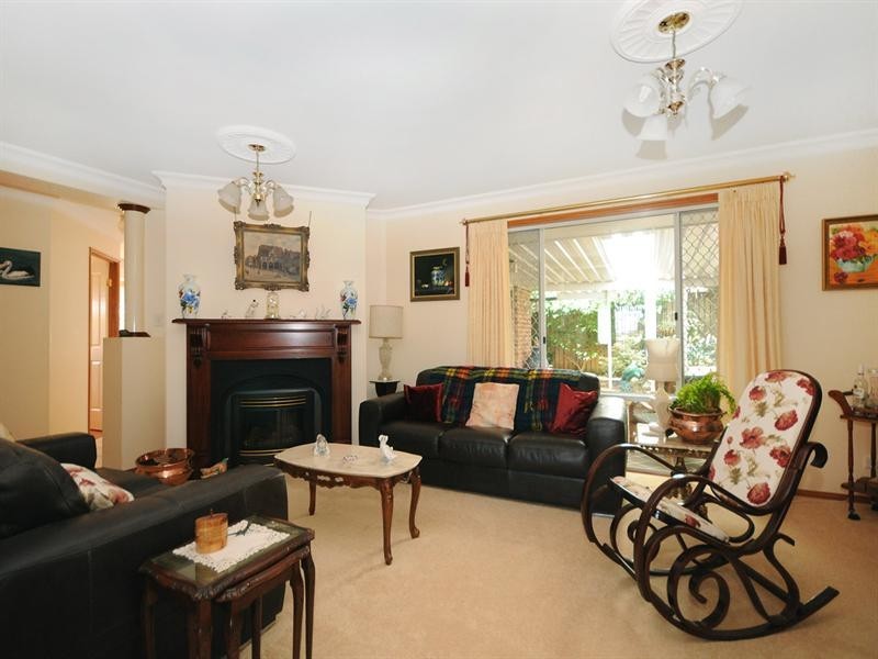 18 Sweetapple Crescent, Centenary Heights QLD 4350