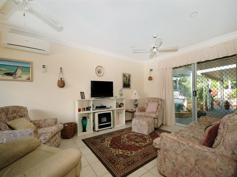 18 Sweetapple Crescent, Centenary Heights QLD 4350