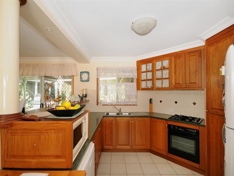 18 Sweetapple Crescent, Centenary Heights QLD 4350