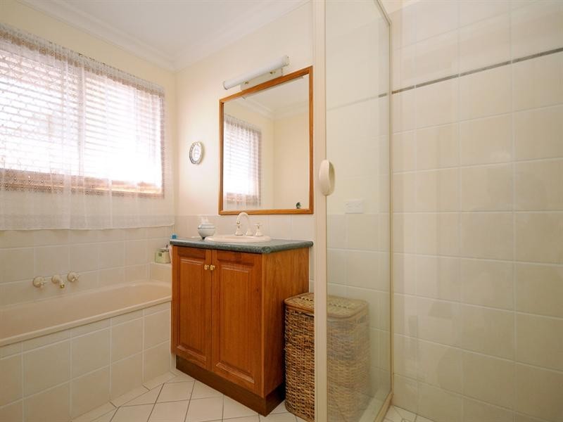 18 Sweetapple Crescent, Centenary Heights QLD 4350