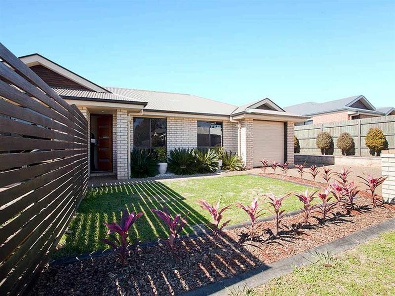 Unit 1/14 Sambar Court, Kearneys Spring QLD 4350