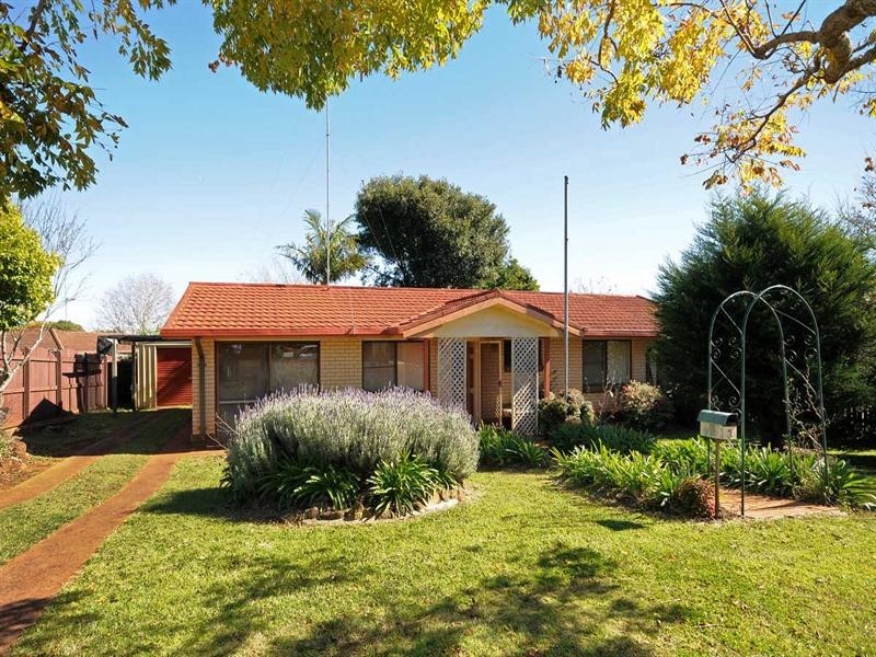 3 Marigold Street, Centenary Heights QLD 4350