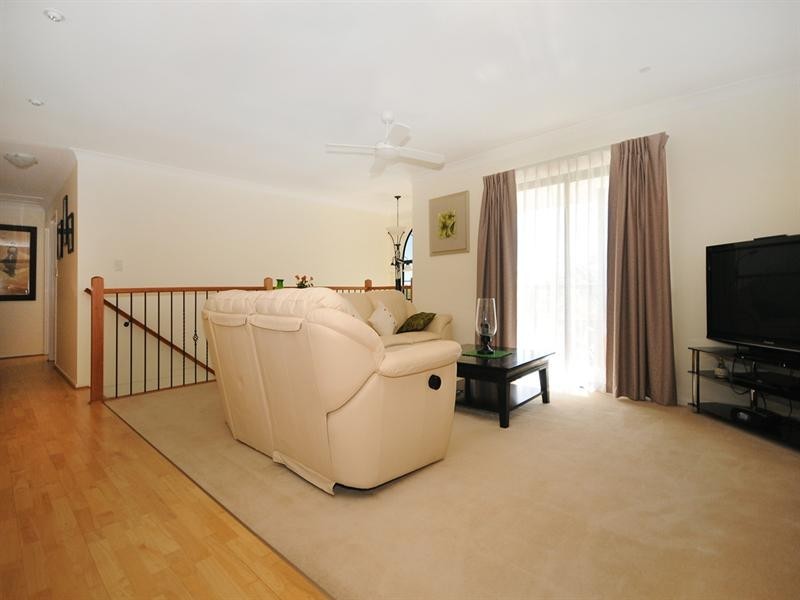 26 Hibiscus Drive, Centenary Heights QLD 4350