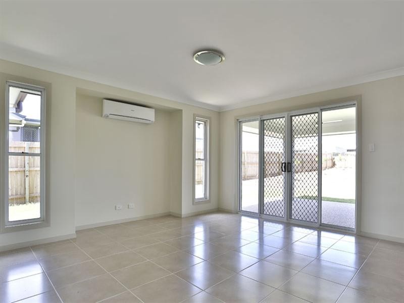 9 Goshawk Drive, Highfields QLD 4352