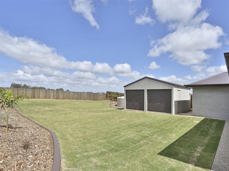 9 Goshawk Drive, Highfields QLD 4352