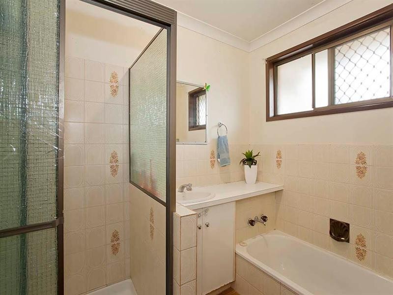 15 Aster Street, Centenary Heights QLD 4350