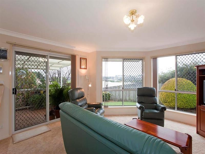 Unit 3/3 Danica Court, Kearneys Spring QLD 4350