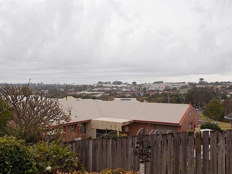 Unit 3/3 Danica Court, Kearneys Spring QLD 4350