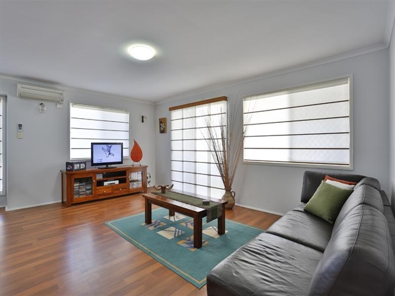 30 Catalina Drive, Wilsonton QLD 4350