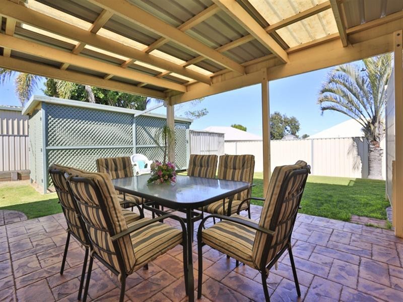 30 Catalina Drive, Wilsonton QLD 4350