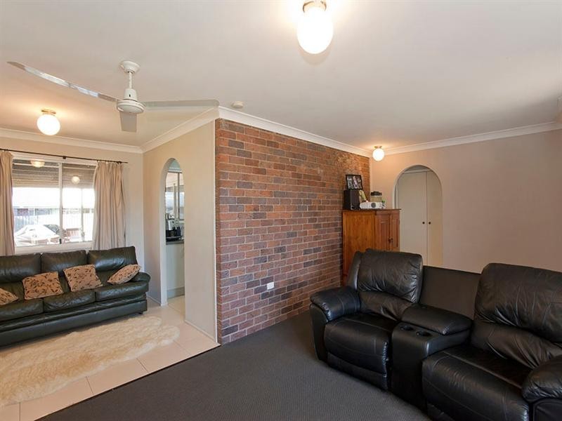 2A Bond Street, Darling Heights QLD 4350