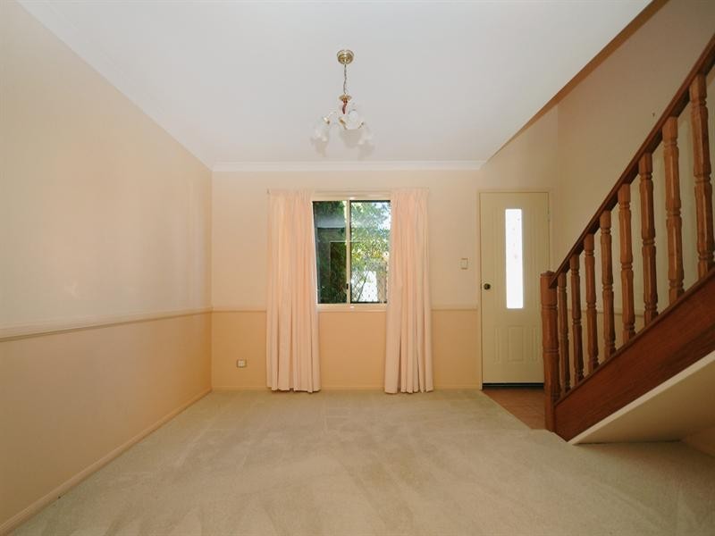 Unit 4/27 Gladstone Street, Newtown QLD 4350