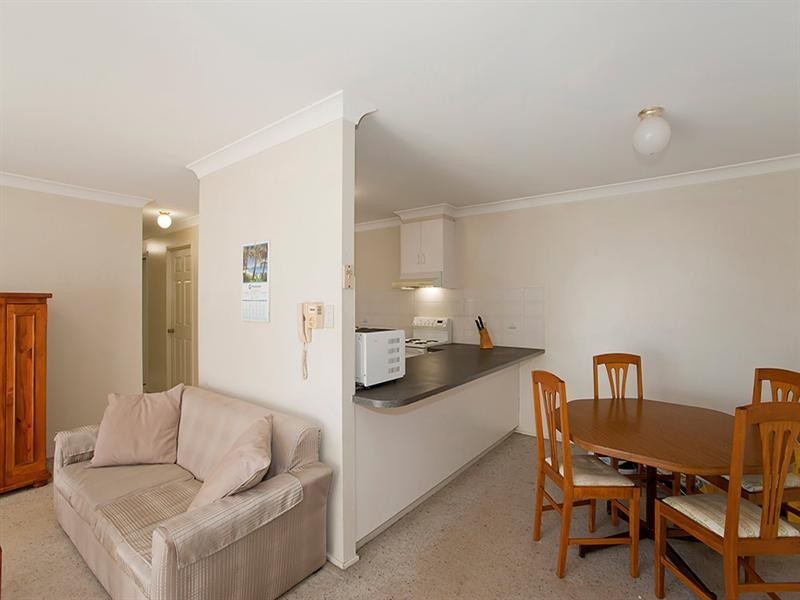 Unit 9/208 Hume Street, South Toowoomba QLD 4350