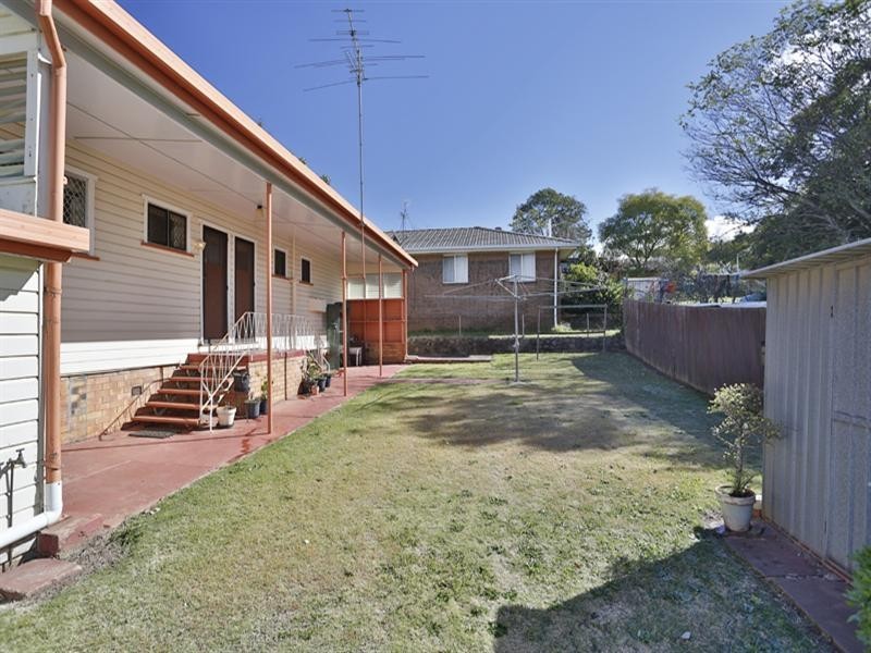 147A North Street, Rockville QLD 4350