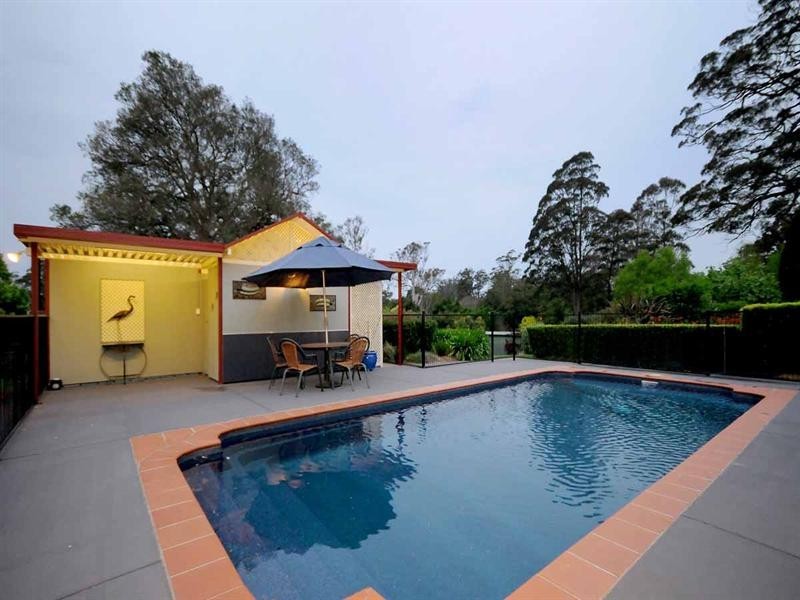 6 Blue Meadow Court, Blue Mountain Heights QLD 4350