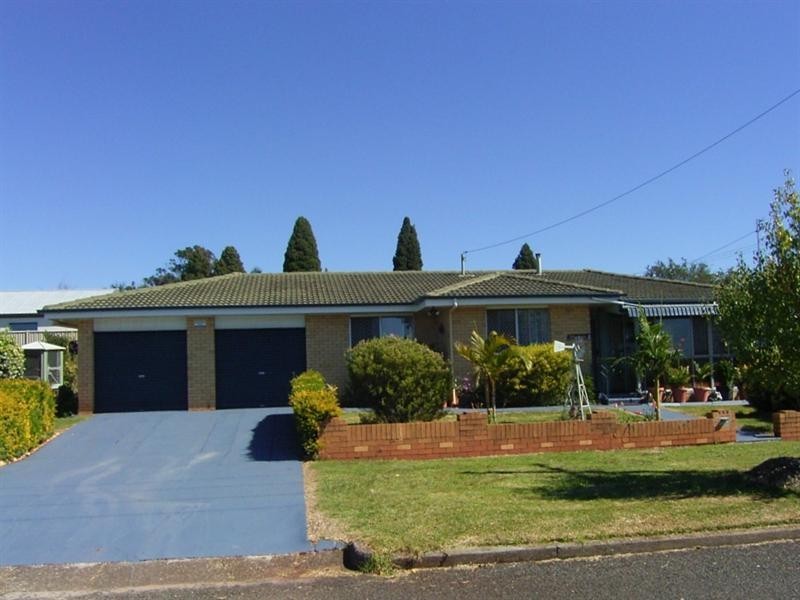 204 Alderley Street, Centenary Heights QLD 4350