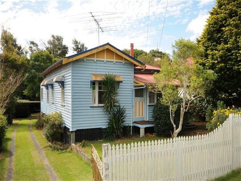 3 Braemer Street, South Toowoomba QLD 4350