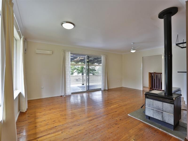 4 Traminer Drive, Wilsonton Heights QLD 4350