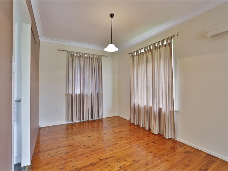 4 Traminer Drive, Wilsonton Heights QLD 4350