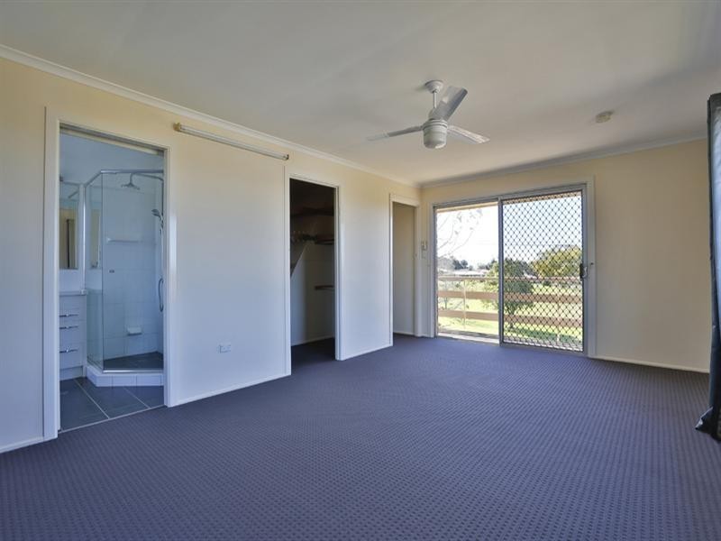 4 Traminer Drive, Wilsonton Heights QLD 4350