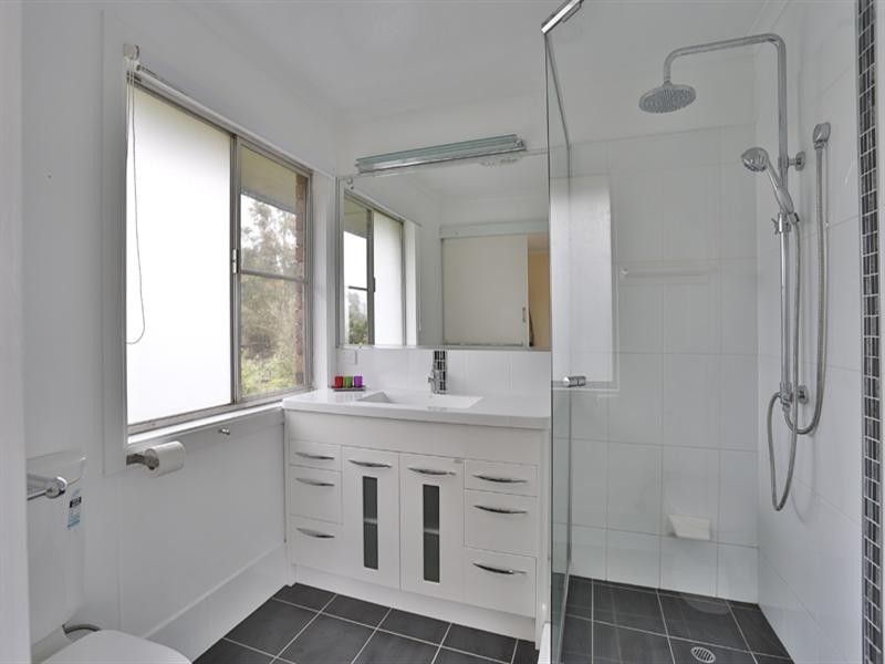 4 Traminer Drive, Wilsonton Heights QLD 4350