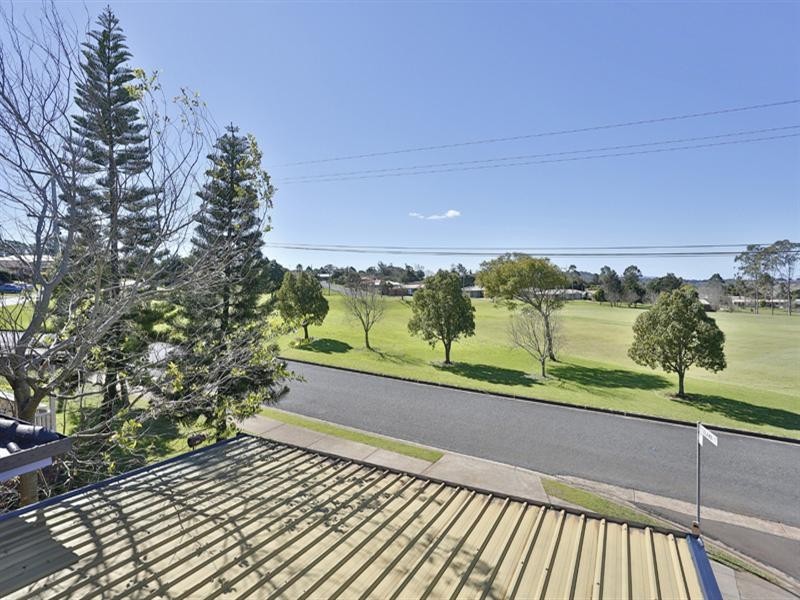 4 Traminer Drive, Wilsonton Heights QLD 4350