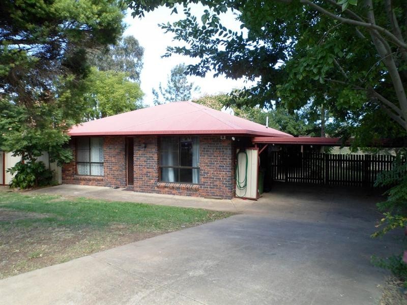 5 Disraeli Court, Wyreema QLD 4352