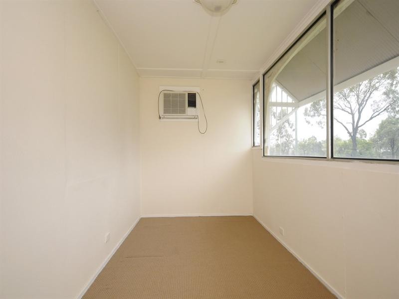 4 Lucy Street, Cambooya QLD 4358