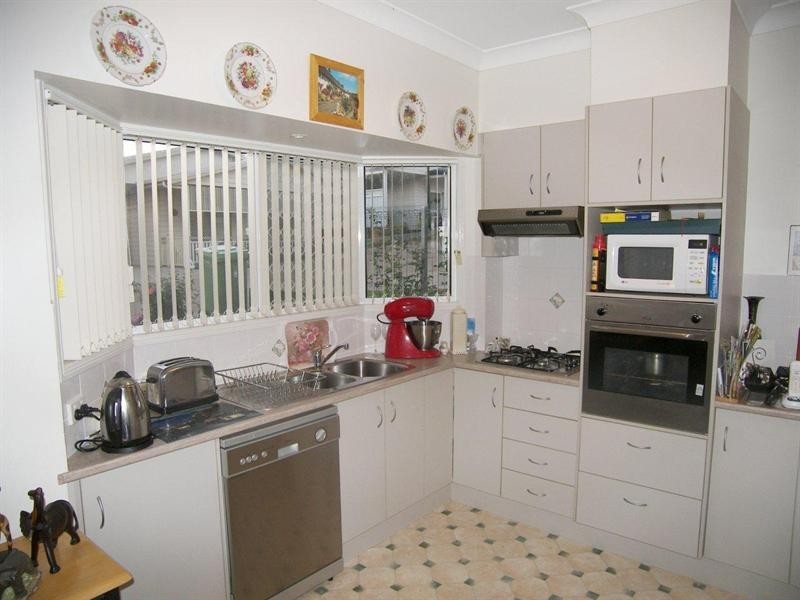 Unit 214/530 Bridge Street, Wilsonton QLD 4350