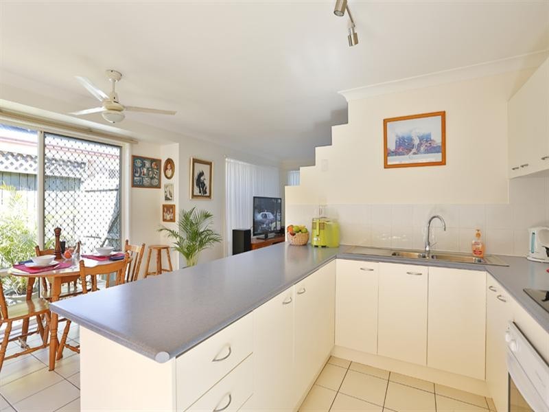 21 Catalina Drive, Wilsonton QLD 4350