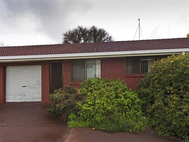 2/45 Drayton Road, Harristown QLD 4350