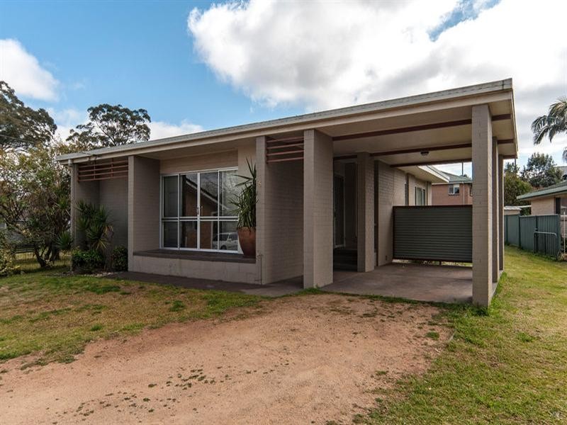 5 Garvey Street, Mount Lofty QLD 4350