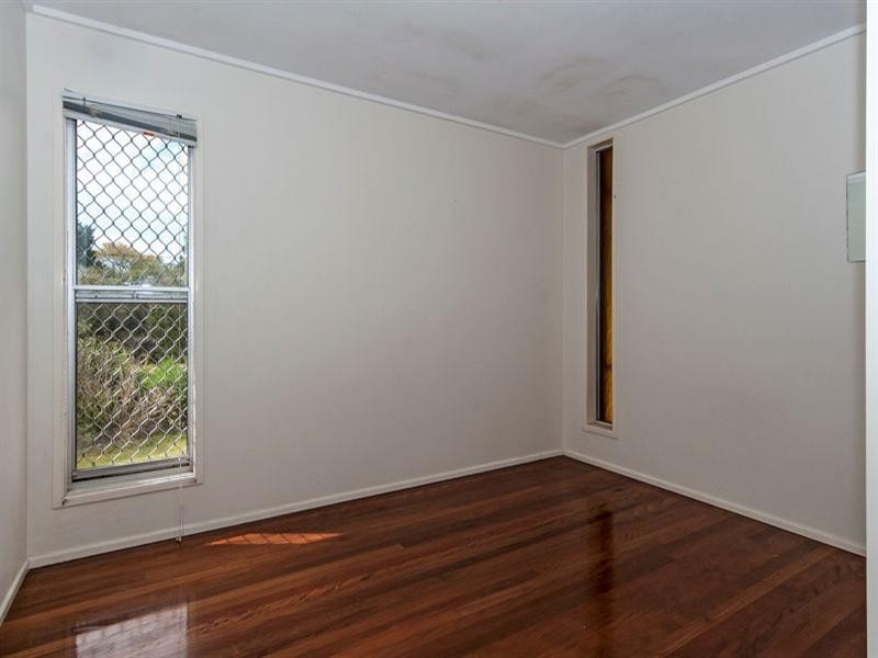 5 Garvey Street, Mount Lofty QLD 4350