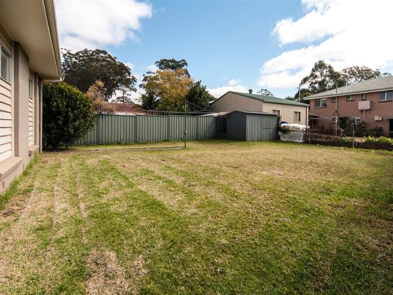 5 Garvey Street, Mount Lofty QLD 4350