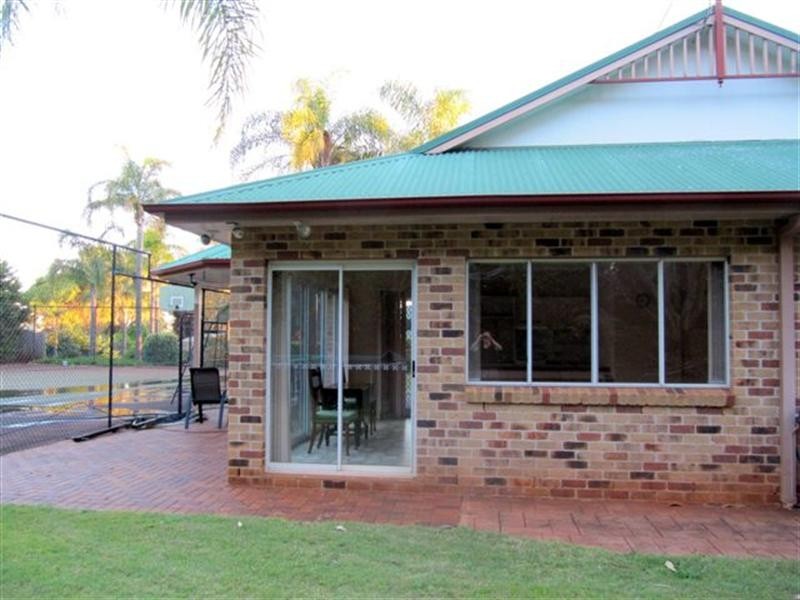 11a Coral Sea Drive, Middle Ridge QLD 4350