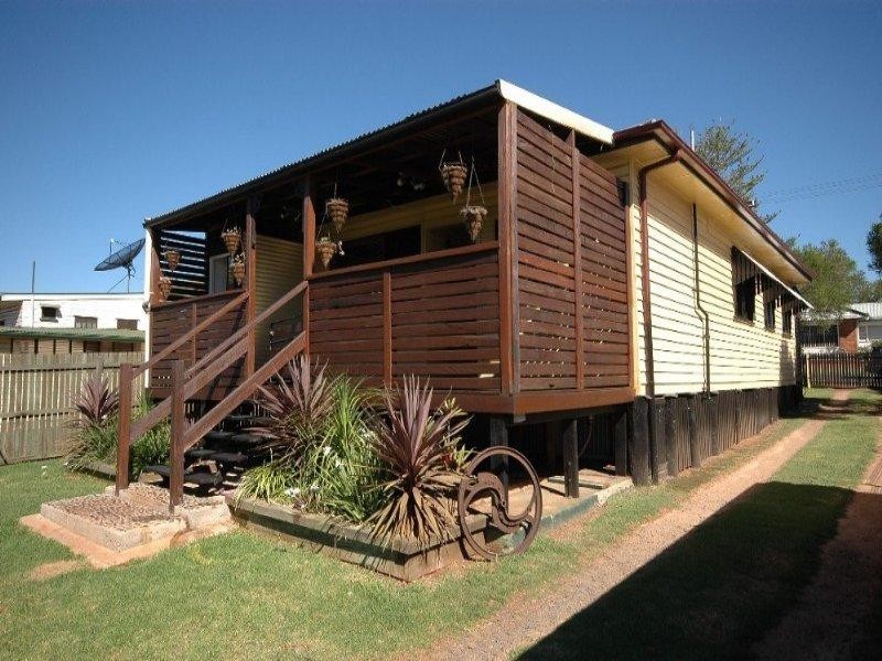 19 Victory Street, Newtown QLD 4350