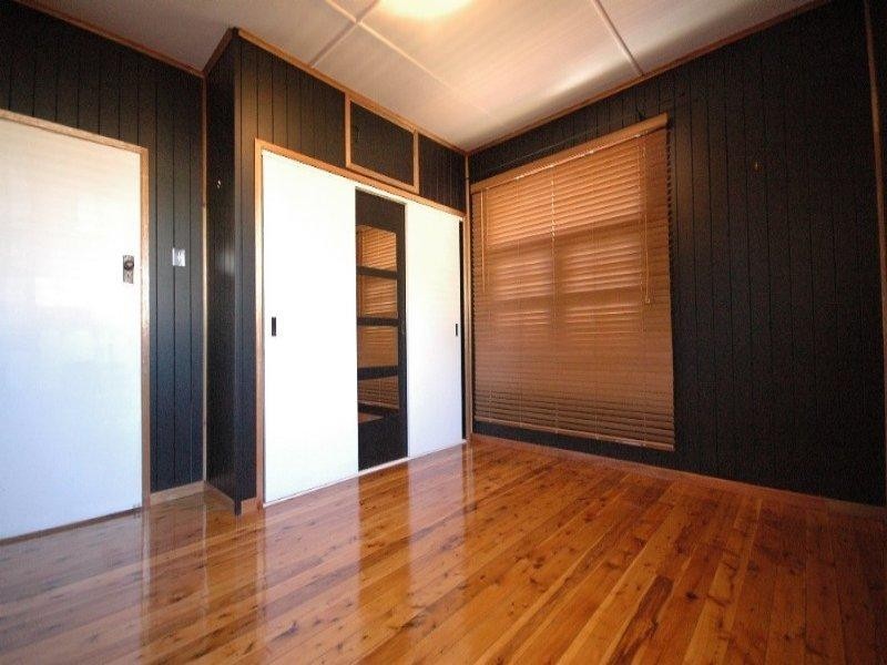 19 Victory Street, Newtown QLD 4350